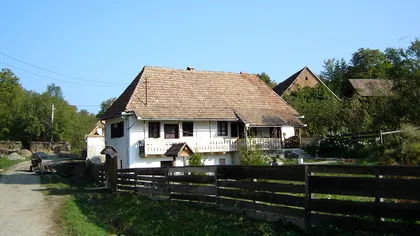 Locul unic din România, de pe vremea romanilor: Unde se află satul-labirint fascinant