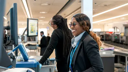 Descoperirea inedită a unei femei: Cum arată cu adevărat interiorul unui scanner de aeroport VIDEO