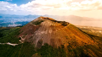Erupția vulcanului Vezuviu, 17 minute de teroare. Catastrofa naturală care a ras un întreg oraș de pe fața Pământului
