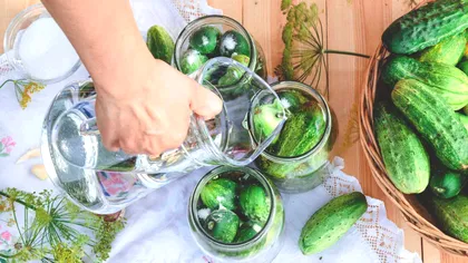 Îl folosești la murături, dar nu știai că te ajută la depresie: Alimentul pe care toate gospodinele îl au în casă, 