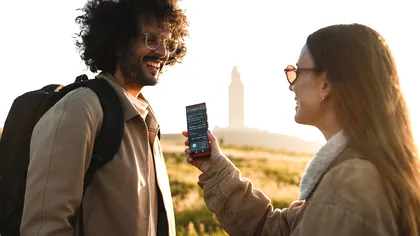 Vasco Translator V4 ar putea fi cel mai bun partener de vacanță. Gadgetul care te ajută să te înțelegi cu străinii pe viață