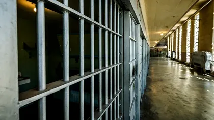 O închisoare testează gardieni roboți de 2 metri și speră să revoluționeze securitatea în centrele de detenție ale viitorului