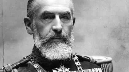 Renunțarea la tron a împăratului Austro-Ungariei, Carol I/Japonia și-a modificat Constituția/Lansarea filmului „În 80 de zile în jurul lumii” și alte evenimente istorice pe 12 noiembrie