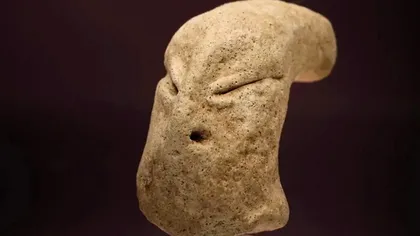 Descoperire bizară care ridică întrăbări intrigante: bustul de lut vechi de 7.500 de ani pune cercetătorii într-o situație dificilă