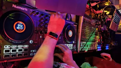 Tropicool, petrecerea care te încălzește în mijlocul lui decembrie/Târgul de Crăciun și magia sărbătorilor/Concerte și teatru pentru toate gusturile, în weekendul 13-15 decembrie