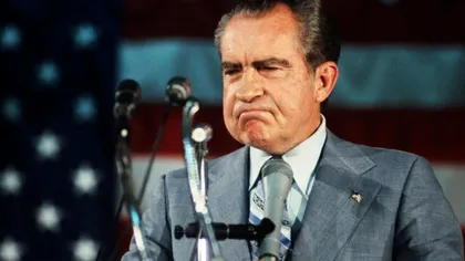 „Duminica Sângeroasă” din Rusia/Semnarea Tratatului de la Iași/Nașterea lui Richard Nixon și alte evenimente istorice pe 9 ianuarie