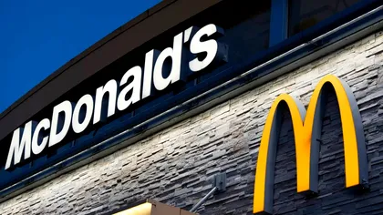 Gheața din băuturile McDonald's, contaminată cu bacterii periculoase. Ce a descoperit ANPC la analizele de laborator