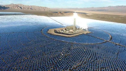 Părea viitorul energiei solare, trebuia să salveze planeta de cărbuni și petrol. De ce se închide după 11 ani