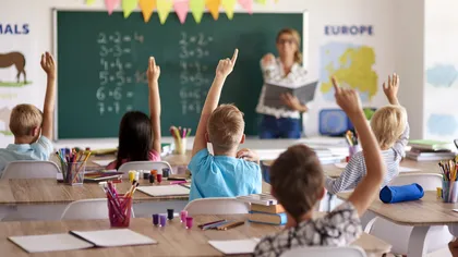 Taxe la şcolile private din România, în 2025. Se scumpesc din toamnă, cât vor plăti părinţii în noul an şcolar