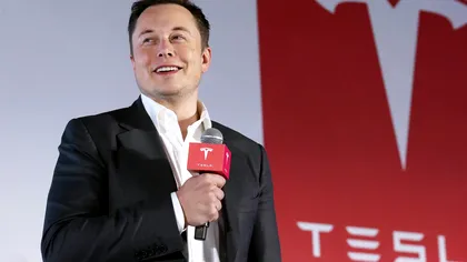 Tesla, prinsă în mijlocul protestelor: cum afectează asocierea lui Musk cu Trump vânzările companiei