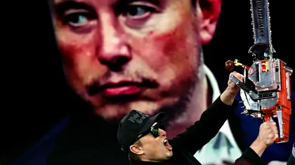 Director Tesla concediat după ce l-a criticat pe Elon Musk pentru o postare controversată