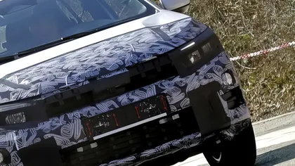 FOTO: Noua Dacia Sandero, surprinsă în imagini spion pe străzi. Detaliul observat care îi duce pe toți cu gândul tot mai mult spre Duster și Bigster