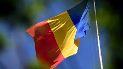 Țările al căror steag este aproape identic cu cel al României. Diferența aproape insesizabilă ce deosebește tricolorul nostru de un drapel african