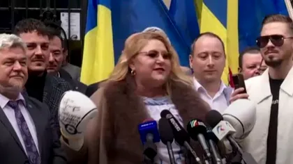 Diana Şoşoacă cu mănuşi de box la BEC. Şi-a depus candidatura la alegerile prezidenţiale: 