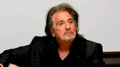 A rămas corigent la școală, a dormit pe străzi, l-au dat afară de la cinema și a devenit părinte la 83 de ani. Viața tumultoasă a marelui actor Al Pacino