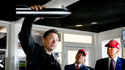Umbra lui Musk. La NASA