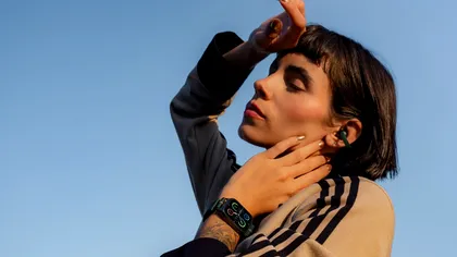 Motorola revine pe piața ceasurilor inteligente cu o copie fidelă a Apple Watch, dar măcar prețul e bun