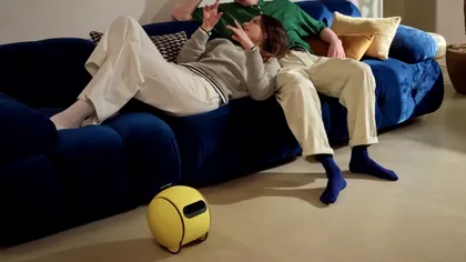 Samsung și Google îți aduc inteligența artificială în confortul căminului printr-un robot ghiduș. Cât de util este Ballie VIDEO