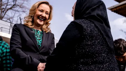 Cum arată mama Elenei Lasconi. Liderul USR, în lacrimi, a dezvăluit drama trăită de familia sa: „Mama a trecut prin momente foarte grele, campania mea a fost nimic”