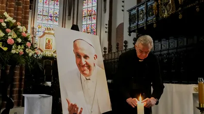 Infirmierul Papei Francisc a dezvăluit ultimele cuvinte rostite de suveranul pontif. Nu se aştepta la aşa final