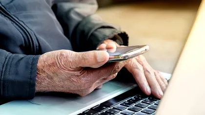 Când pot accesa pensionarii taloanele electronice de pensie pentru luna mai? Întârzierea, explicată de Casa de pensii