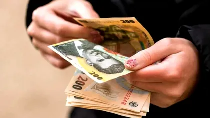 Cum sparge România 14 miliarde de lei pe an, în plină criză de bani pe sporuri de antenă și condiții vătămătoare de muncă la birou