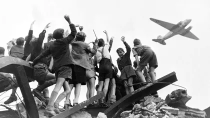 Ce s-a întâmplat pe 12 mai în istorie: de la descoperiri științifice la momente de cotitură politică