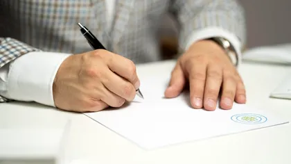 Ce se întâmplă dacă președintele și administratorul de bloc demisionează în același timp. Cine preia conducerea asociației?