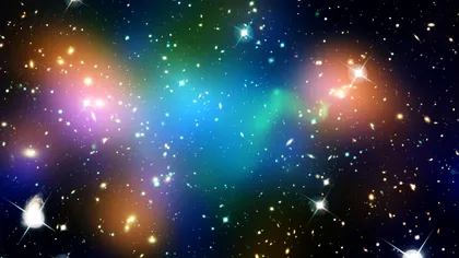 Lumina care nu obosește niciodată: ce se întâmplă cu un foton după 25 de milioane de ani prin Univers