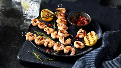 Cât a ajuns să coste o porţie de creveţi, în Mamaia? Românii, nevoiţi să scoată bani grei din buzunar pe litoral