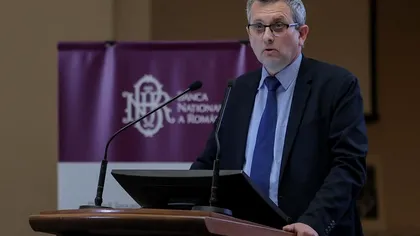 „Ați dus România în gard!” – Economistul-șef al BNR îi face praf pe politicieni: „Ne-ați învățat să trăim pe datorie, v-ați împrumutat să măriți pensii și salarii!”