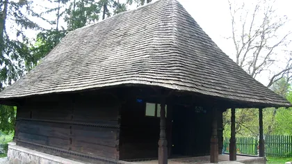 Mănăstirea din România construită fără niciun cui. Povestea locului sfânt unic în lume