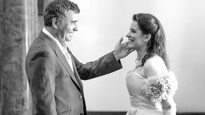 Primele imagini cu Kira Hagi mireasă. Fiica lui Gică Hagi se căsătoreşte cu Thomas Ferfelis, cine sunt naşii celor doi