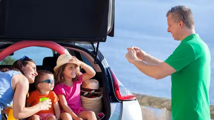 Tot mai mulți români aleg această alternativă de vacanță în locul avionului sau mașinii. Biletele pornesc de la doar 50 lei