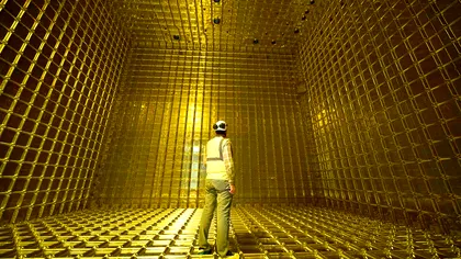 Miracolul alchimiei: plumbul transformat în aur la CERN. Cum au reușit cercetătorii folosind doar lumină