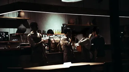 Patron de pe litoral, filmat în timp ce își umilea angajații: 