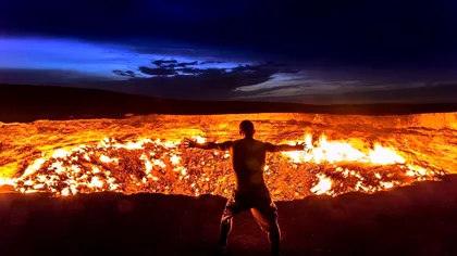 „Poarta către Iad” se închide: infamul crater în flăcări de peste 50 de ani s-a redus la o simplă pâlpâire, în Turkmenistan