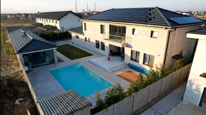 Vilă de vis în Timiș: Lux mediteranean cu piscină și autonomie energetică totală