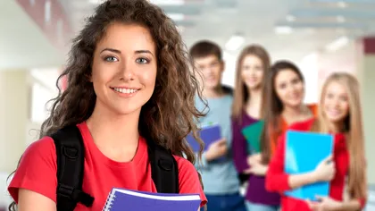 Ce meserii își doresc tinerii din România. Facultățile au început înscrierile, iar locurile sunt limitate