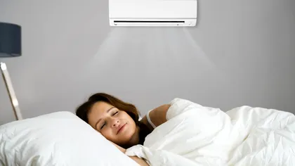 Temperatura optimă pentru un somn liniștit în nopțile caniculare. La câte grade este bine să setezi aerul condiționat seara