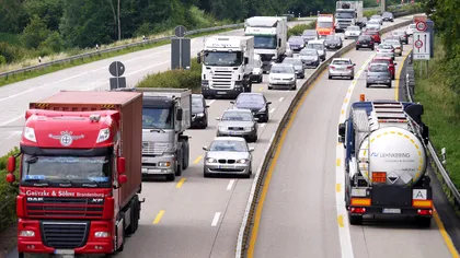 De ce nu faci școala de șoferi pe autostradă. Detaliile din Codul Rutier care interzic deplasarea anumitor șoferi