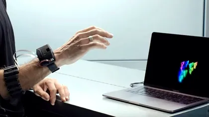 Brățara care controlează computerul „cu gândul” ar putea fi lansată în viitorul apropiat de Meta