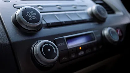 Butonul „secret” din mașină care o răcorește rapid. Orice autovehicul îl are instalat