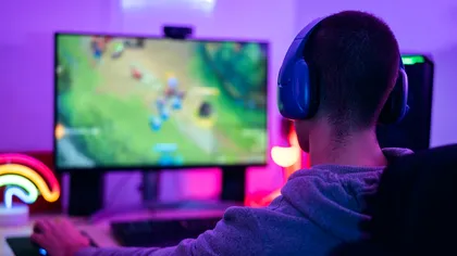 Care sunt jocurile preferate de Gen Z, dar și riscurile la care se supun, conform specialiștilor în securitate cibernetică. Sfaturi pentru gamerii tineri