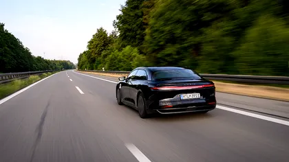 Mașina electrică cu cea mai mare autonomie circulă deja în Germania, dar nu ai auzit de ea. Merge 1200 de kilometri departe de priză