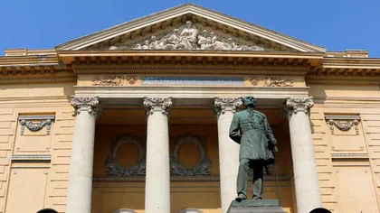 Numărul candidaţilor la Medicină, în scădere. Cum explică rectorul Facultății de Medicină din Capitală, Viorel Jinga, fenomenul. „Nu mărirea taxelor a fost impedimentul!” EXCLUSIV