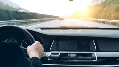 Obiectul de sezon obligatoriu în mașină: iei amenzi între 990 și 1.320 lei dacă nu îl ai. Poliţiştii atrag atenţia şoferilor din România