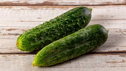 Cum să păstrezi castraveții proaspeți mai mult timp: trucul simplu pe care puțini îl știu