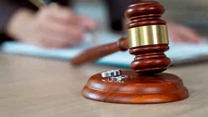 Se poate divorța în instanță și fără certificatul de căsătorie? Tot ce trebuie să știi înainte de a ajunge în fața judecătorului