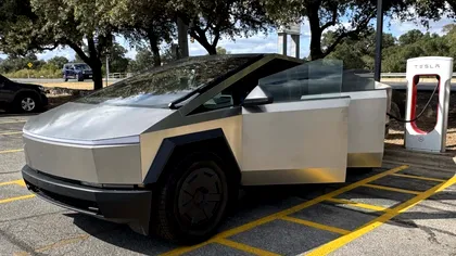 A lăsat Tesla Cybertruck-ul la încărcat și a plecat în vacanță. Când s-a întors după două săptămâni, l-a așteptat o surpriză care i-a dat planurile peste cap